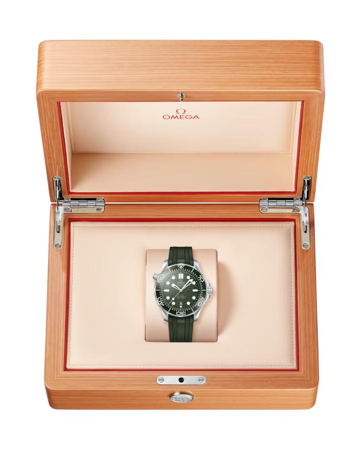 OMEGA Diver 300M CoAxial Master Chronometer 42 mm